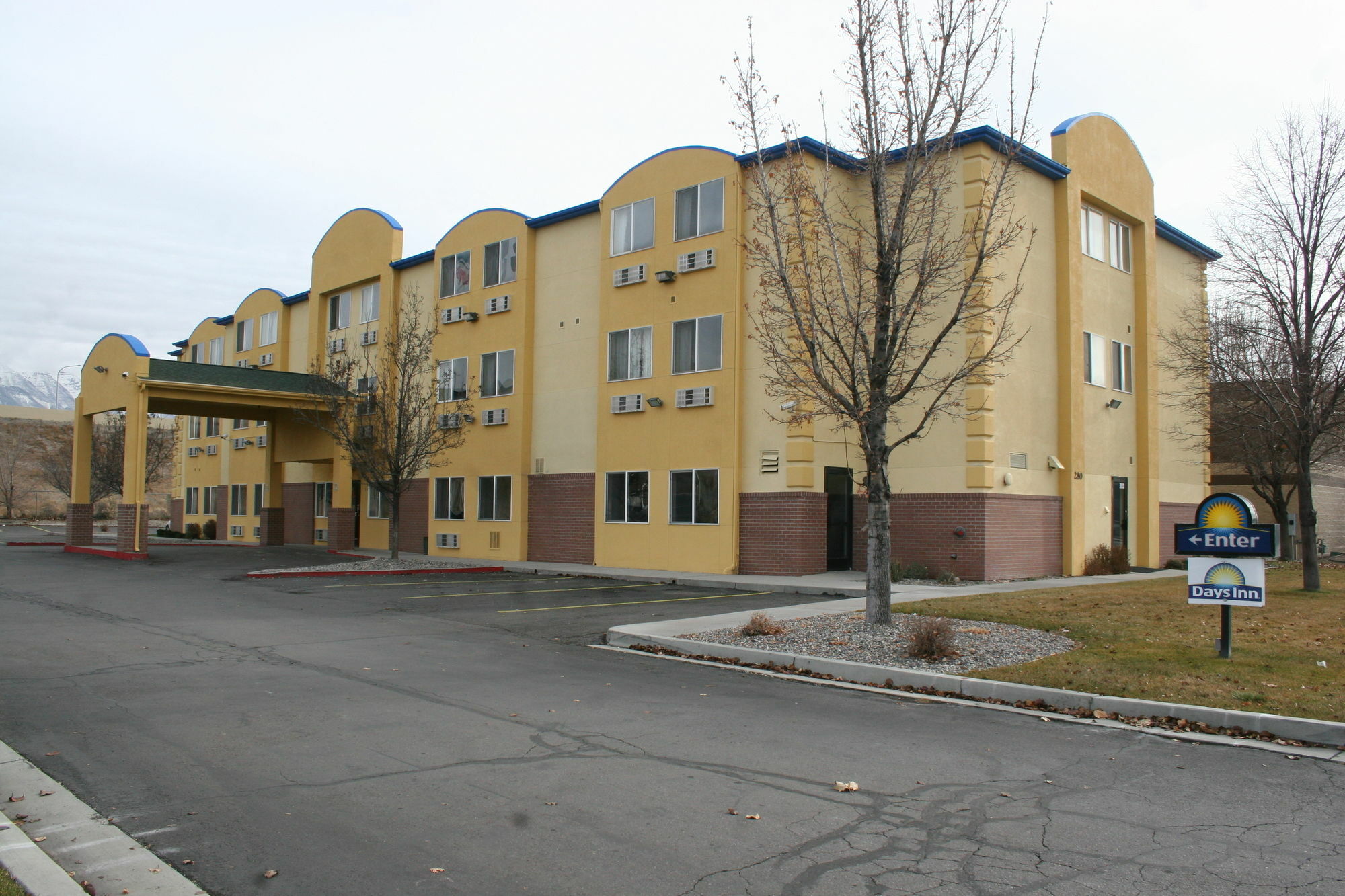 Days Inn By Wyndham Lehi Exteriör bild